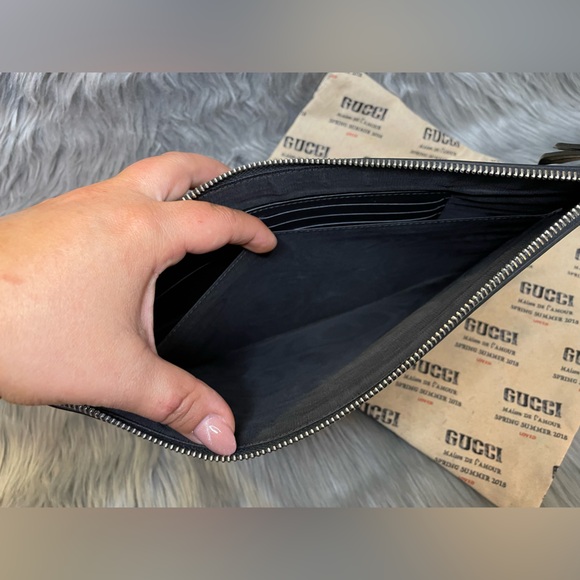 EUC Authentic GUCCI x SEGA Magnetismo Clutch - Picture 7 of 11